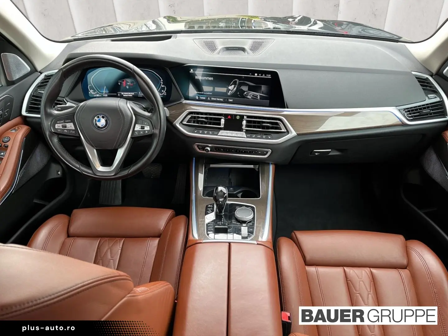 BMW X5 xDrive45e Laser Bowers&W HUD Panoramic