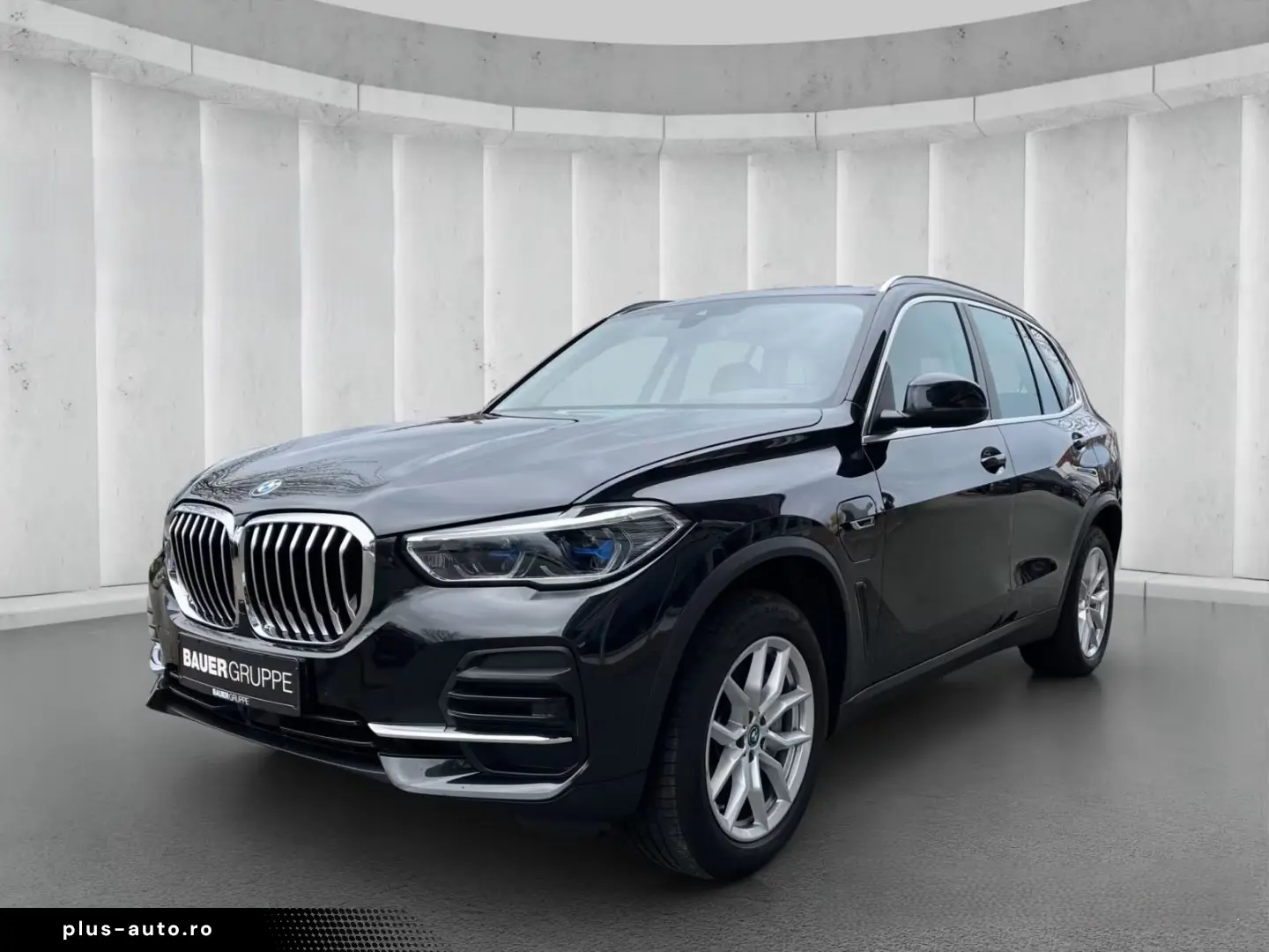 BMW X5 xDrive45e Laser Bowers&W HUD Panoramic