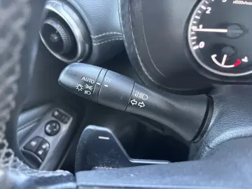 Nissan Juke 1.0 DIG-T DCT N-Connecta