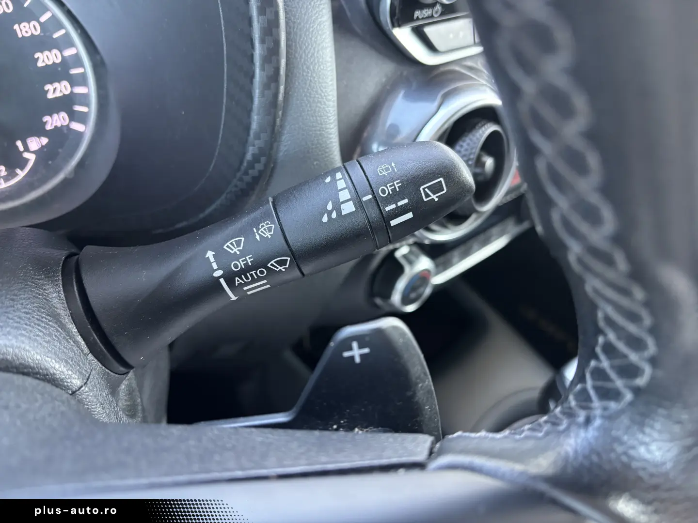 Nissan Juke 1.0 DIG-T DCT N-Connecta