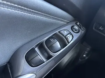 Nissan Juke 1.0 DIG-T DCT N-Connecta