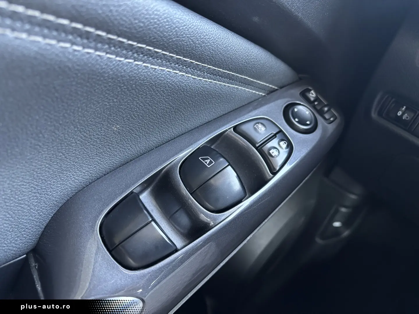 Nissan Juke 1.0 DIG-T DCT N-Connecta