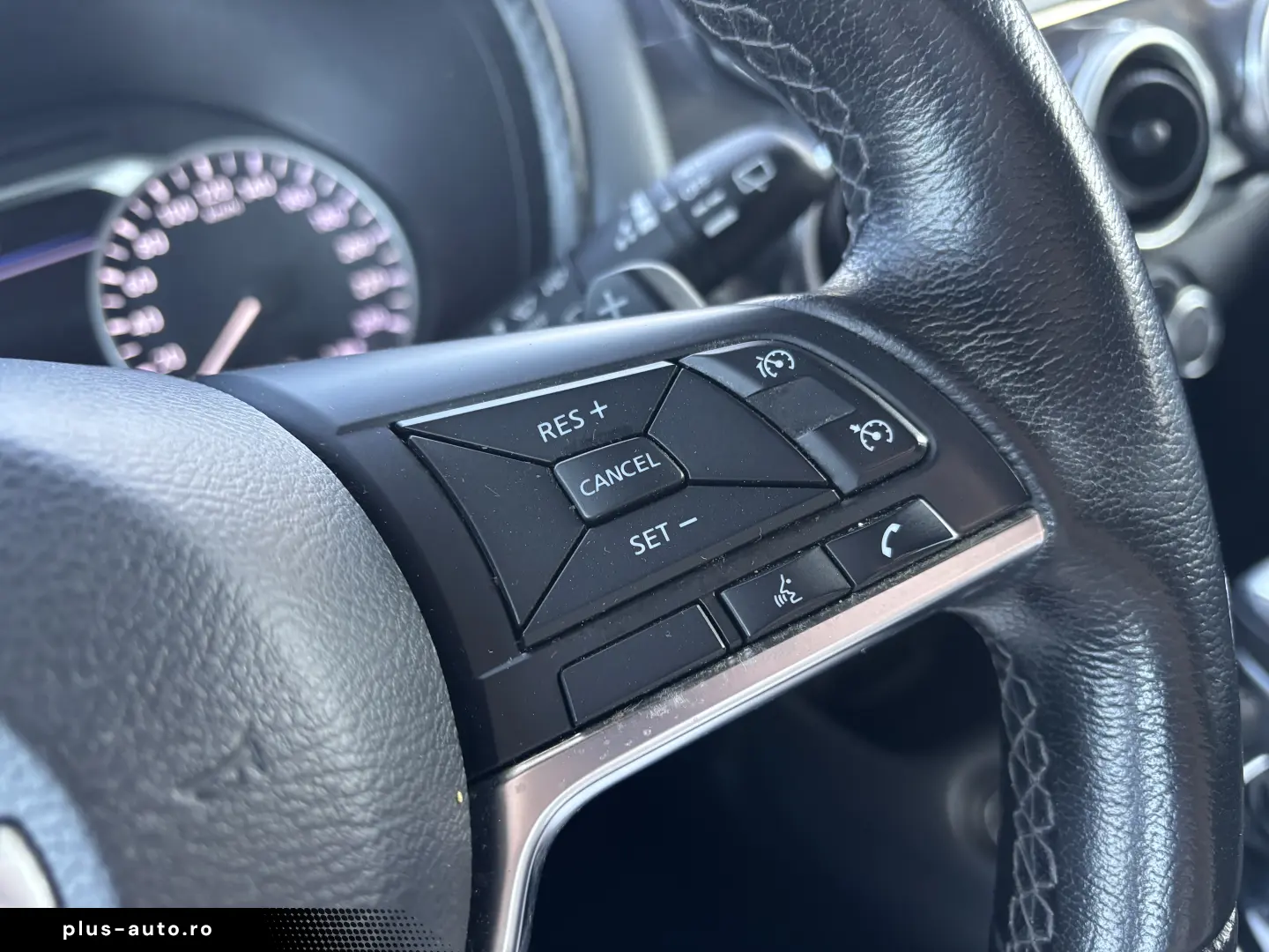 Nissan Juke 1.0 DIG-T DCT N-Connecta