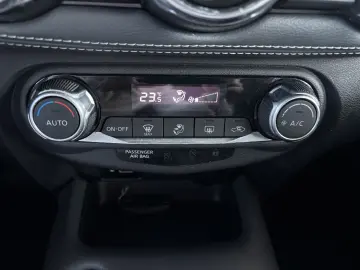 Nissan Juke 1.0 DIG-T DCT N-Connecta