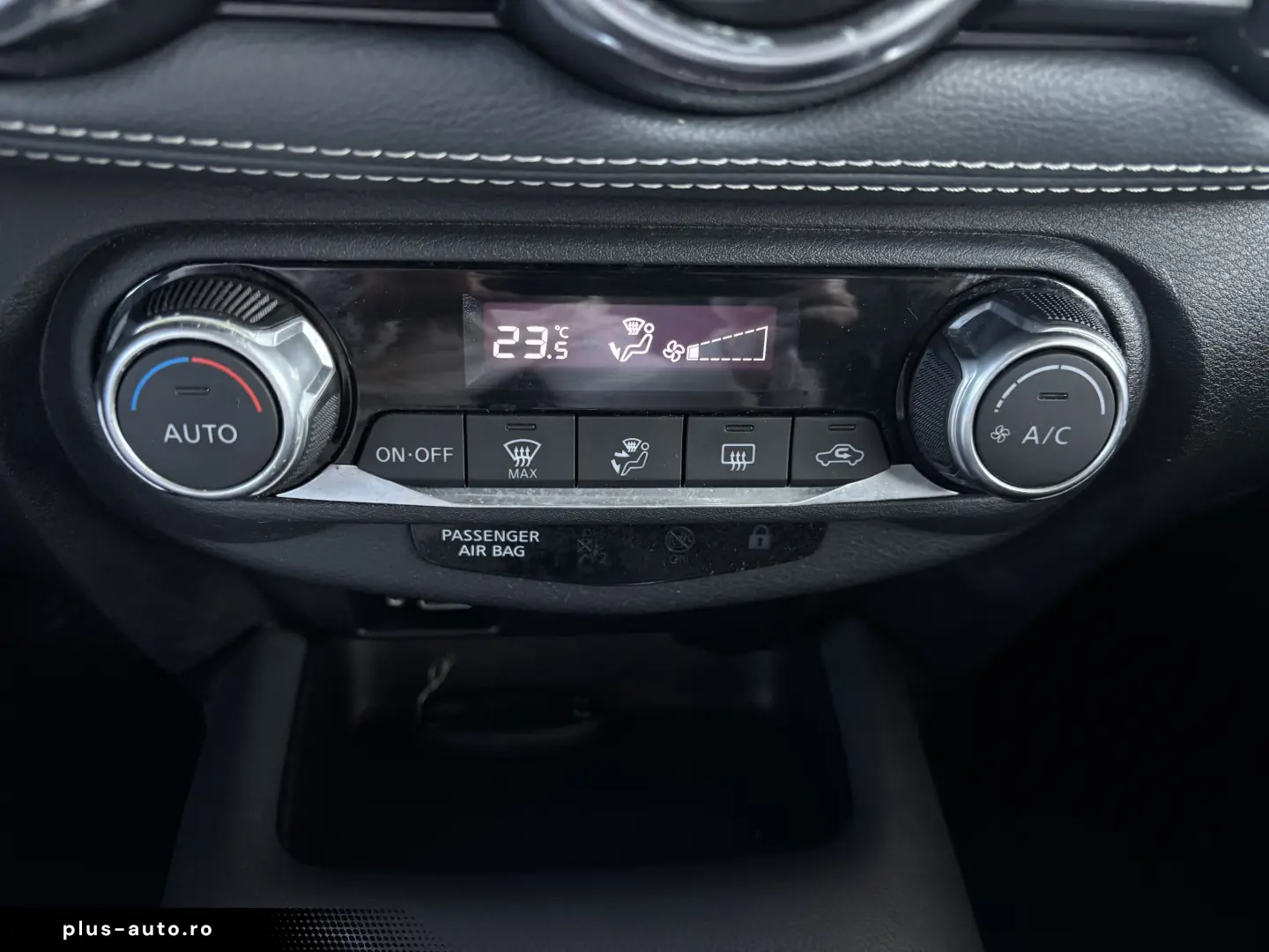 Nissan Juke 1.0 DIG-T DCT N-Connecta