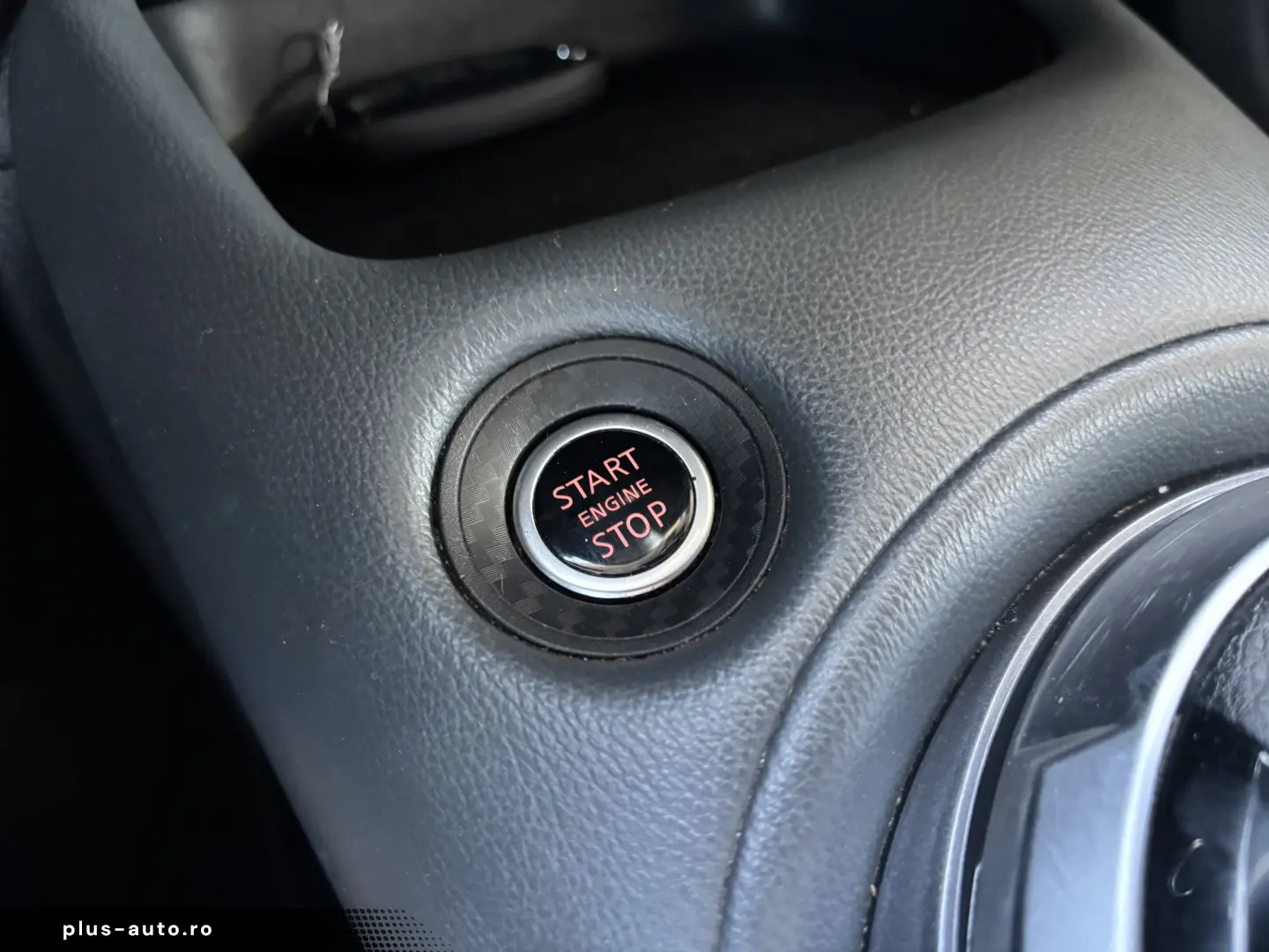 Nissan Juke 1.0 DIG-T DCT N-Connecta