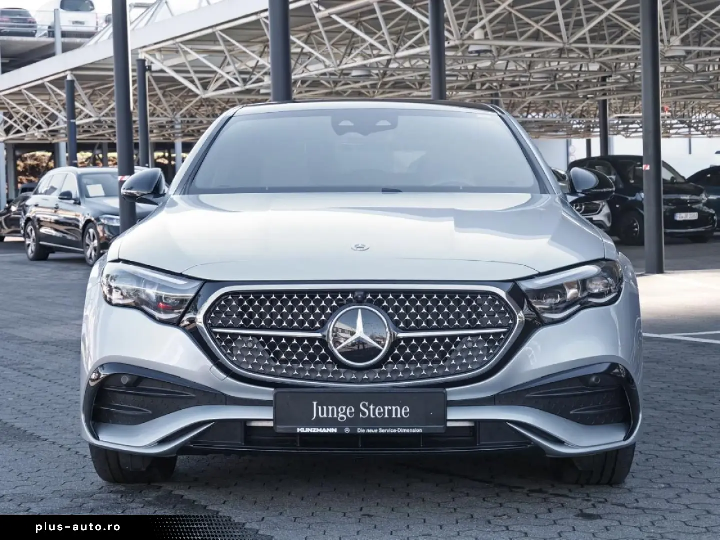 MERCEDES-BENZ E 400 e 4M AMG Night Panorama Distronic 360