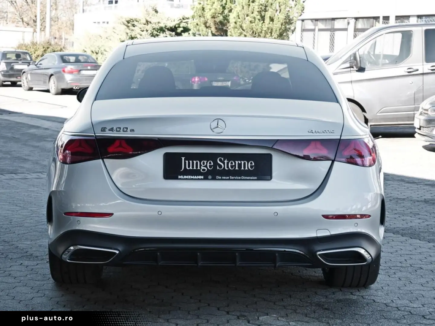 MERCEDES-BENZ E 400 e 4M AMG Night Panorama Distronic 360