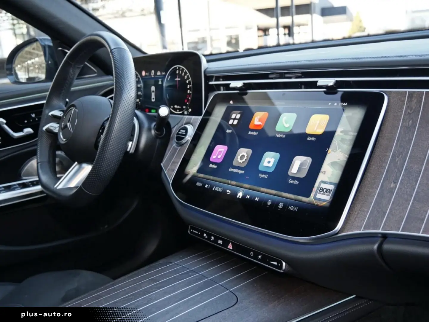 MERCEDES-BENZ E 400 e 4M AMG Night Panorama Distronic 360