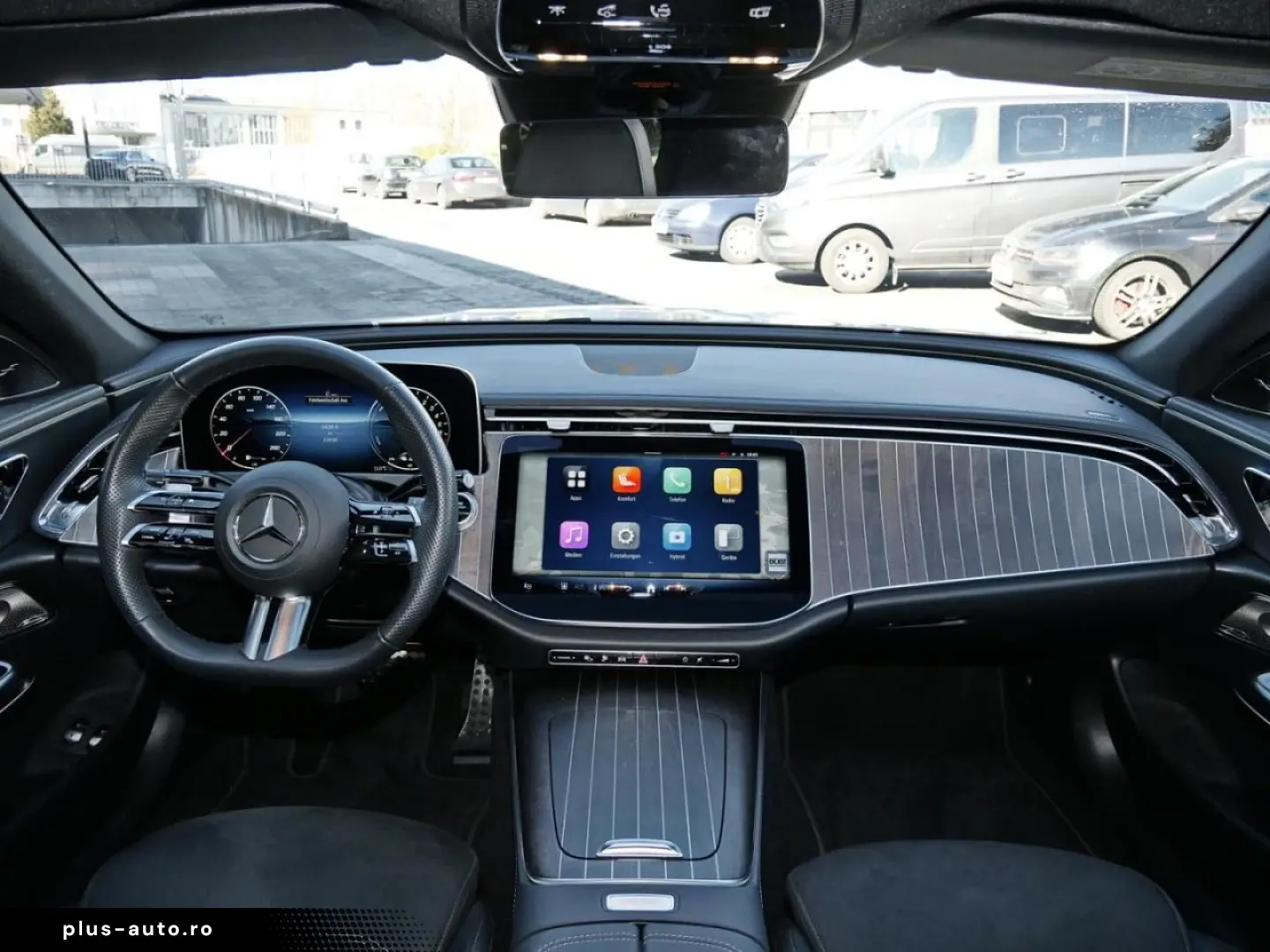 MERCEDES-BENZ E 400 e 4M AMG Night Panorama Distronic 360