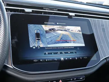 MERCEDES-BENZ E 400 e 4M AMG Night Panorama Distronic 360