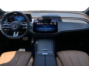 MERCEDES-BENZ E 200 4MATIC AMG Pano Burm DigitalLight