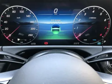 MERCEDES-BENZ E 200 4MATIC AMG Pano Burm DigitalLight