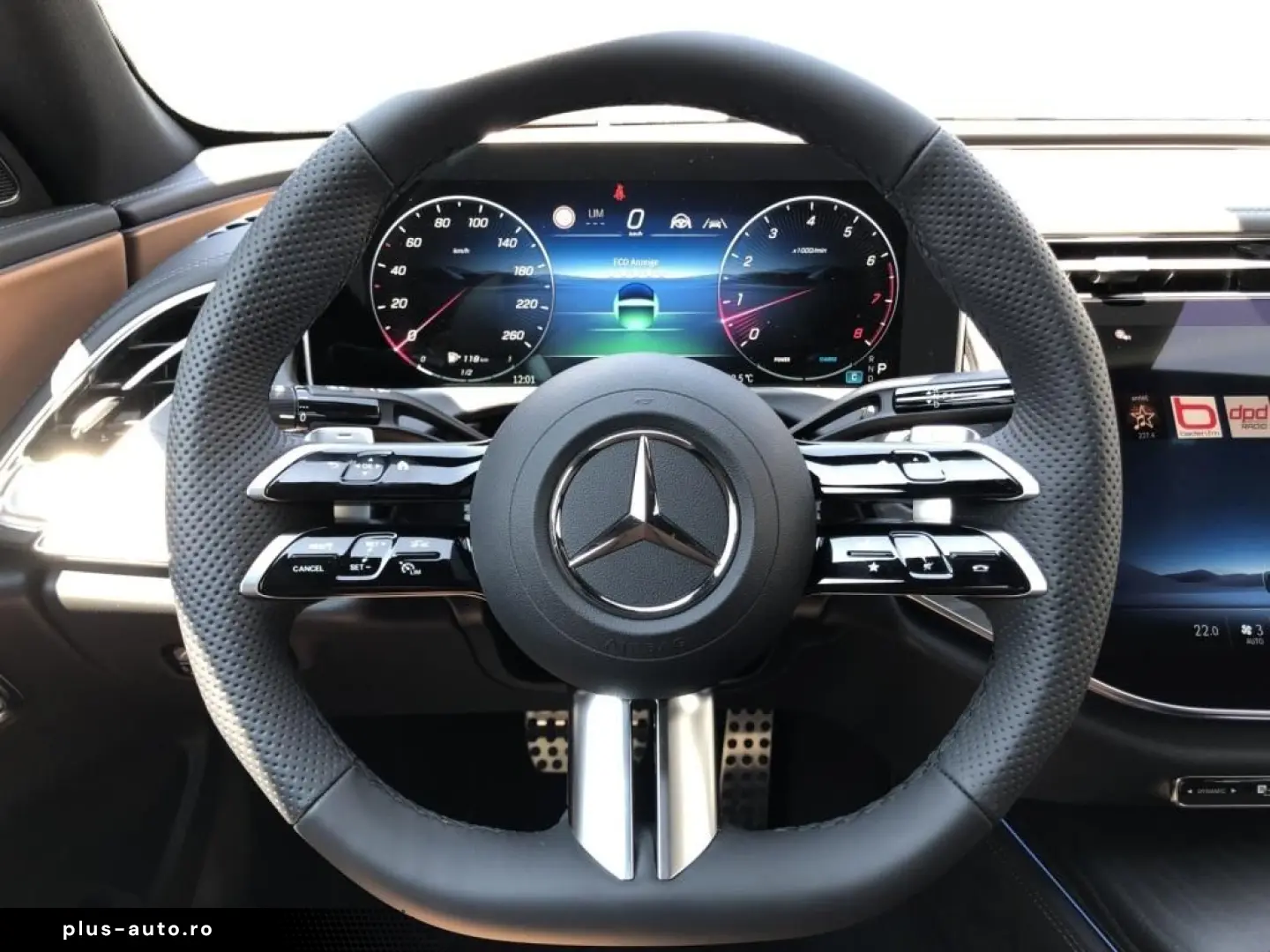 MERCEDES-BENZ E 200 4MATIC AMG Pano Burm DigitalLight