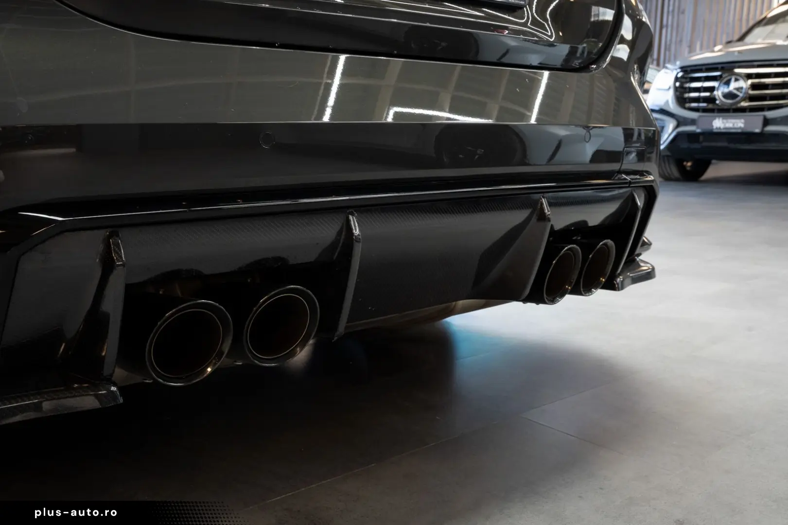 BMW M4 Coupe Competition  H&K 360  Carbon HUD INNO