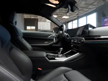 BMW M4 Coupe Competition  H&K 360  Carbon HUD INNO