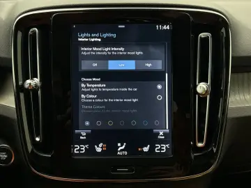 VOLVO XC40 1.5 INSCRIPTION - PLUG-IN HYBRID - INT BEJ