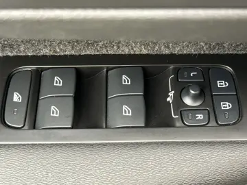 VOLVO XC40 1.5 INSCRIPTION - PLUG-IN HYBRID - INT BEJ