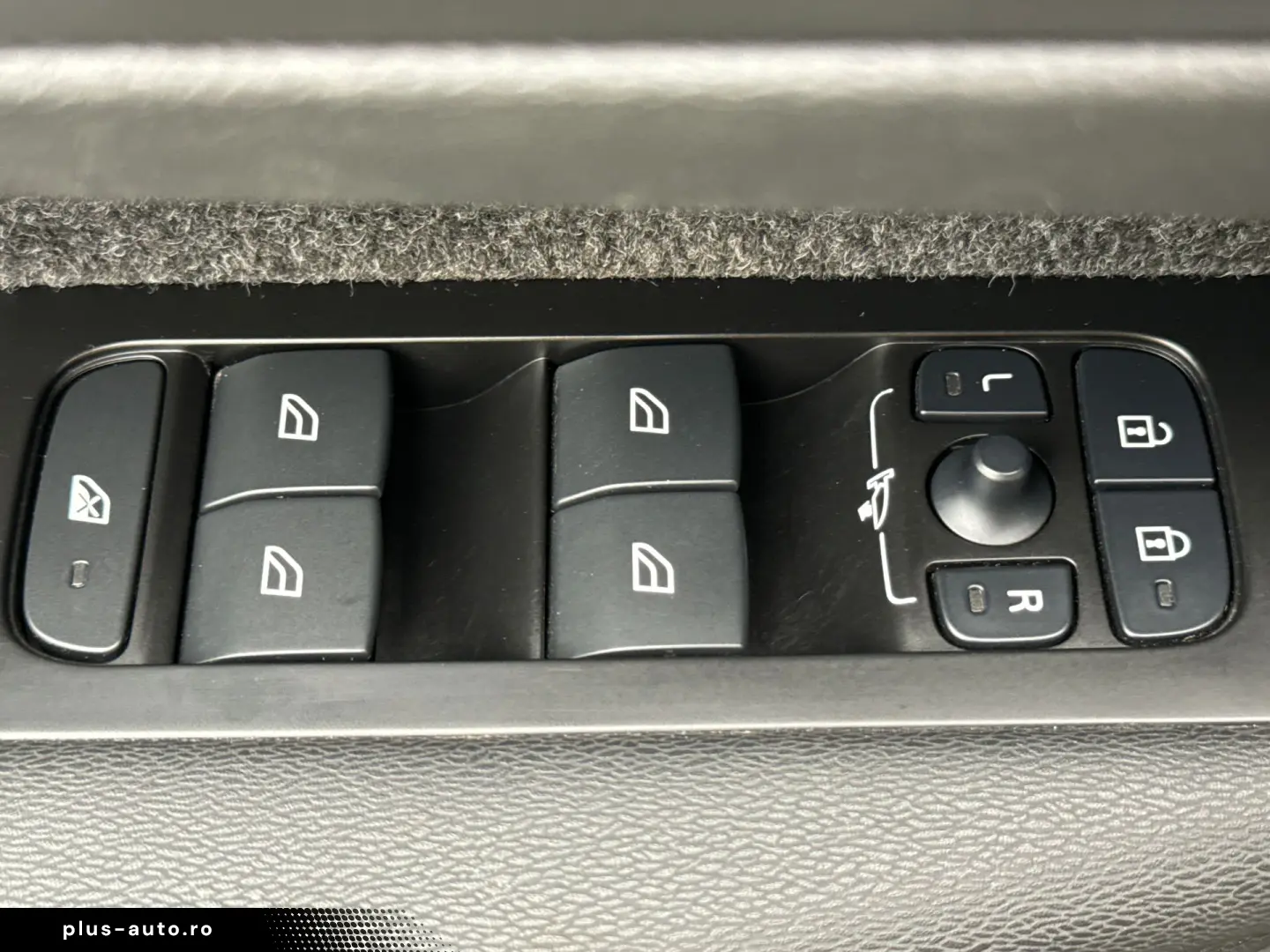 VOLVO XC40 1.5 INSCRIPTION - PLUG-IN HYBRID - INT BEJ