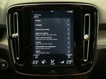 VOLVO XC40 1.5 INSCRIPTION - PLUG-IN HYBRID - INT BEJ