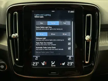 VOLVO XC40 1.5 INSCRIPTION - PLUG-IN HYBRID - INT BEJ