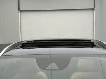 VOLVO XC40 1.5 INSCRIPTION - PLUG-IN HYBRID - INT BEJ