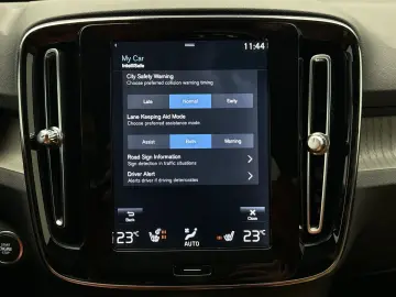 VOLVO XC40 1.5 INSCRIPTION - PLUG-IN HYBRID - INT BEJ