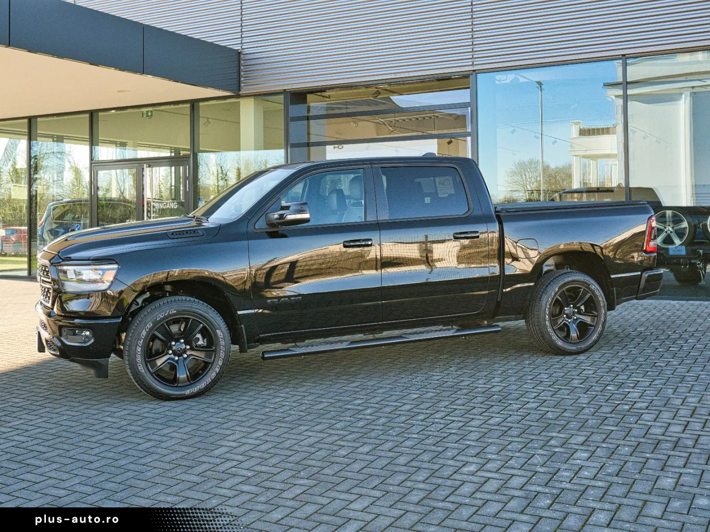 DODGE RAM 1500 Big Horn  Crew Cab AWD