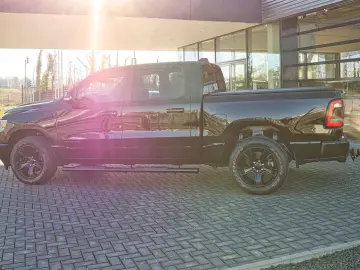 DODGE RAM 1500 Big Horn  Crew Cab AWD