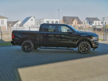 DODGE RAM 1500 Big Horn  Crew Cab AWD