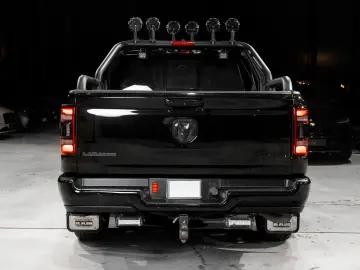 DODGE RAM 1500 Laramie