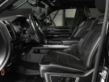 DODGE RAM 1500 Laramie