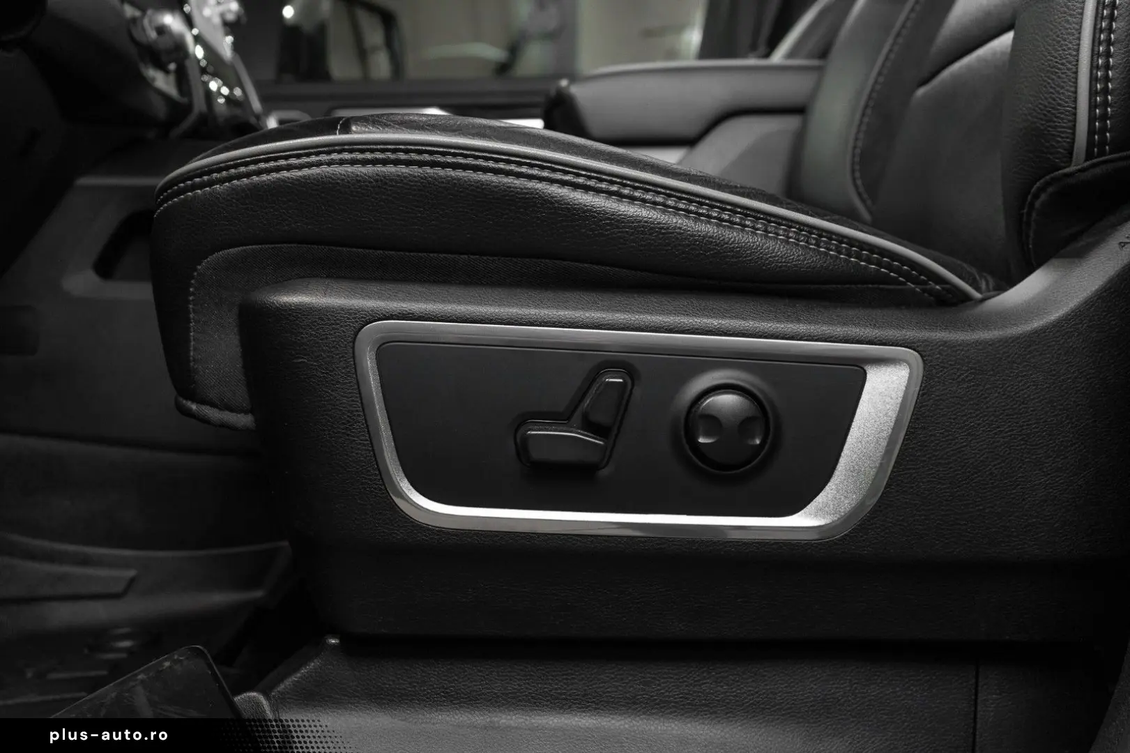 DODGE RAM 1500 Laramie