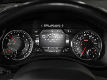 DODGE RAM 1500 Laramie