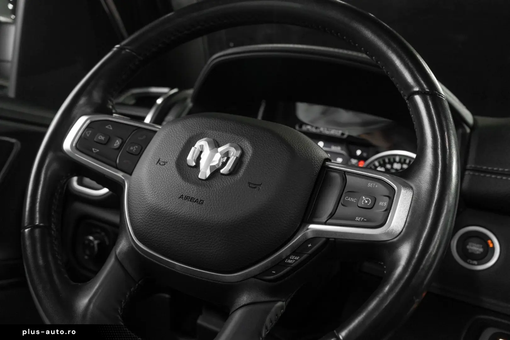 DODGE RAM 1500 Laramie