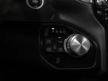 DODGE RAM 1500 Laramie