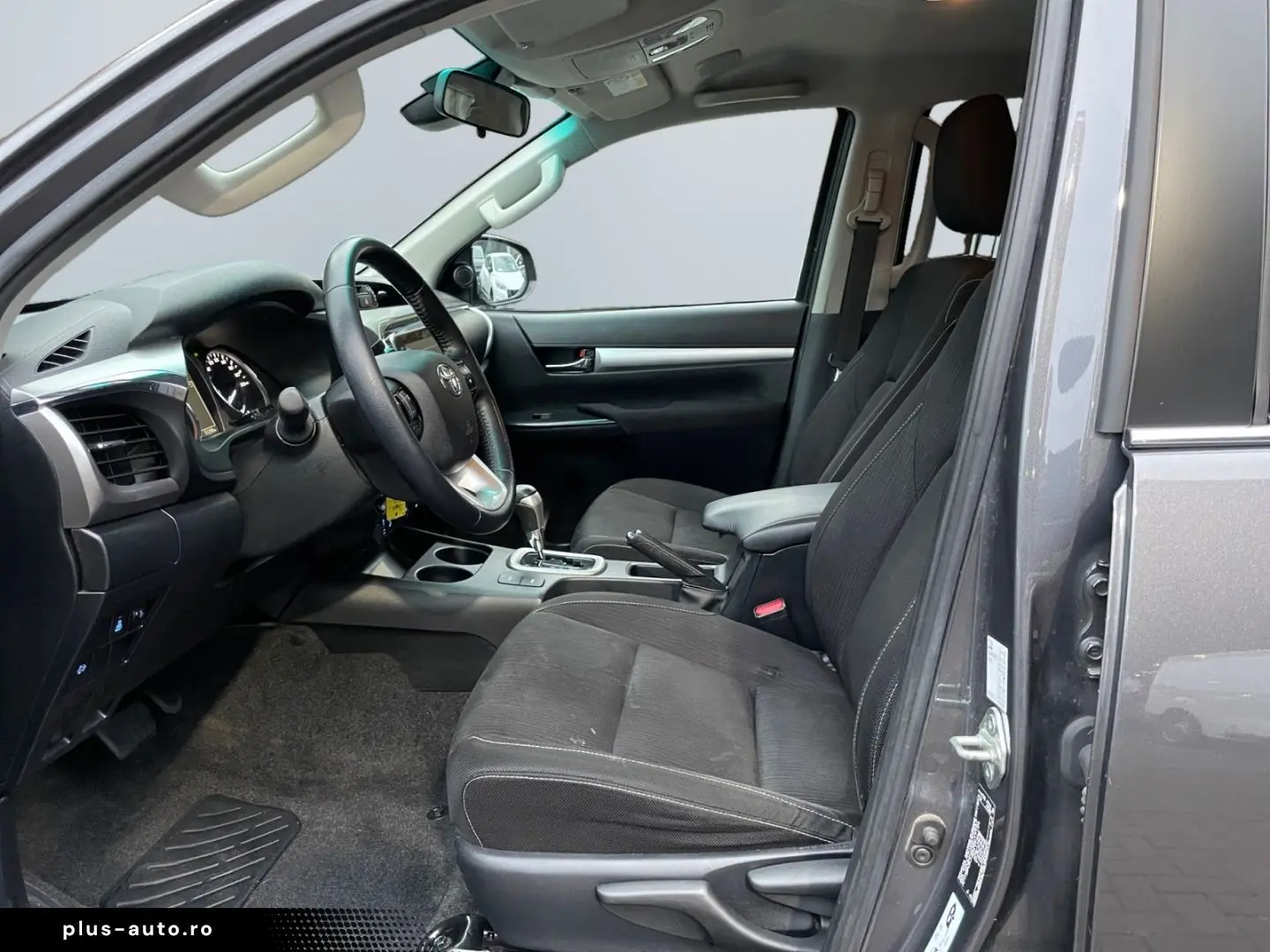 TOYOTA Hilux 4x4 Double Cab Comfort  ACC CAM SHZ CarPla