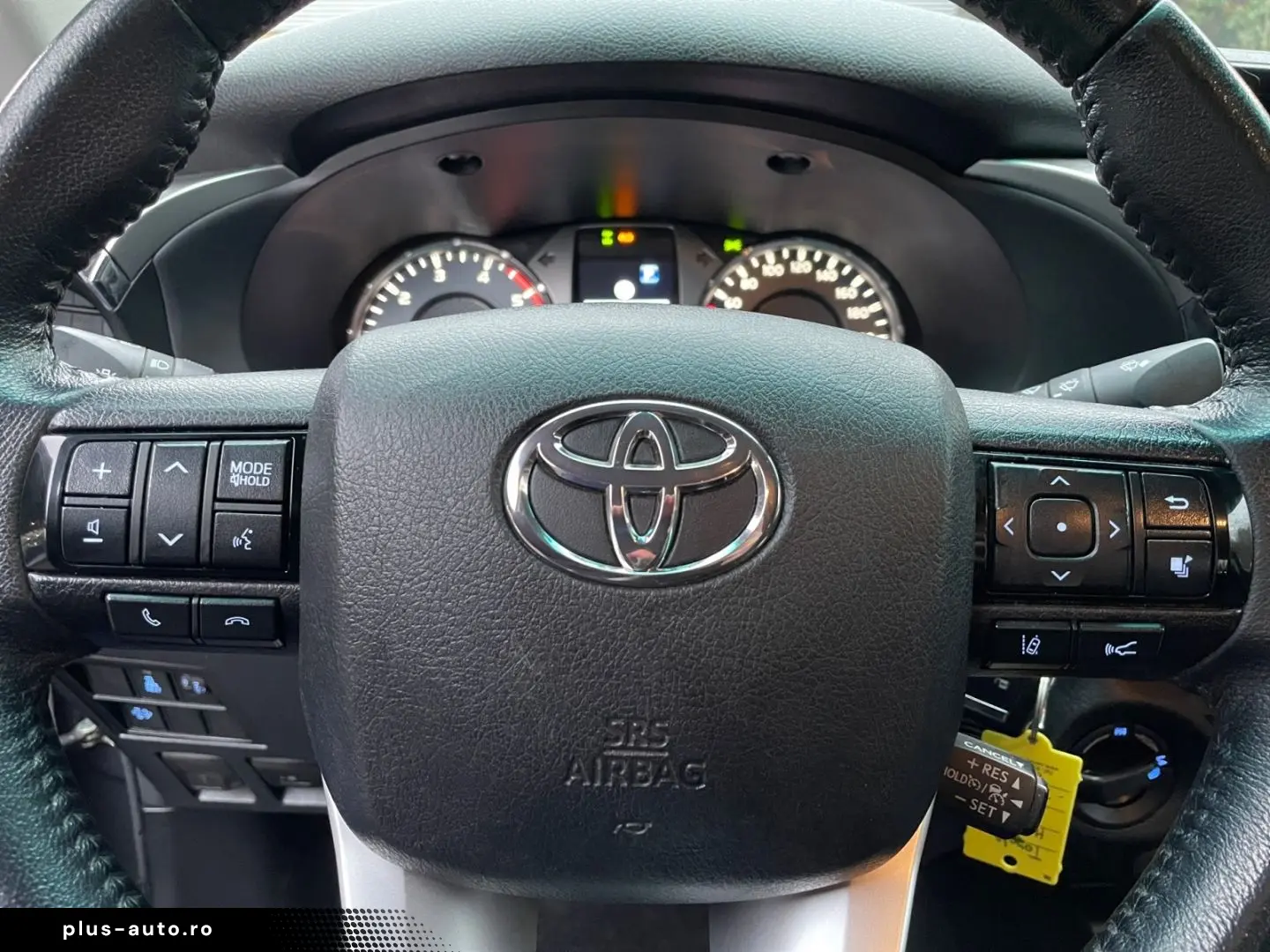 TOYOTA Hilux 4x4 Double Cab Comfort  ACC CAM SHZ CarPla