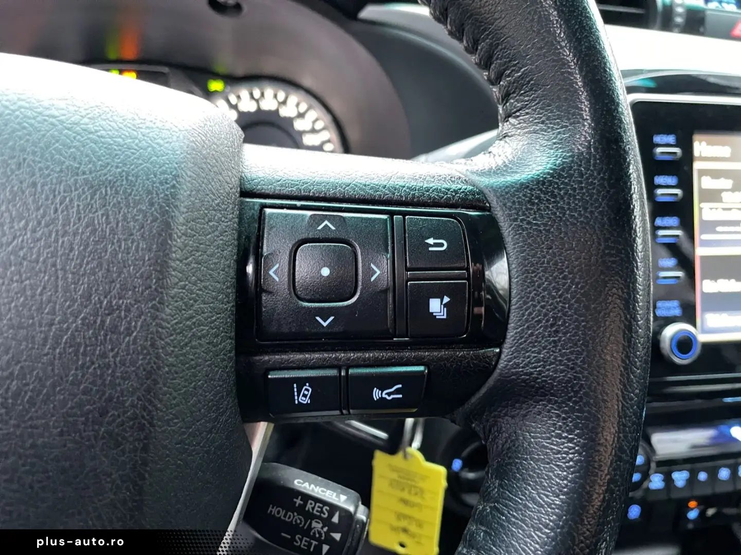 TOYOTA Hilux 4x4 Double Cab Comfort  ACC CAM SHZ CarPla