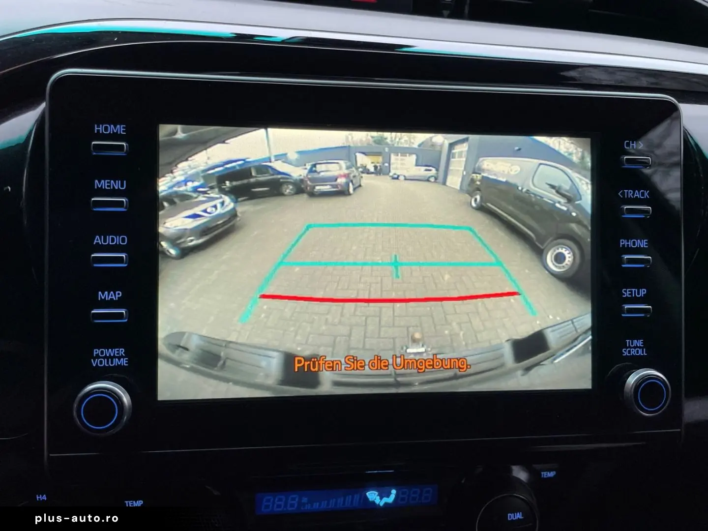 TOYOTA Hilux 4x4 Double Cab Comfort  ACC CAM SHZ CarPla