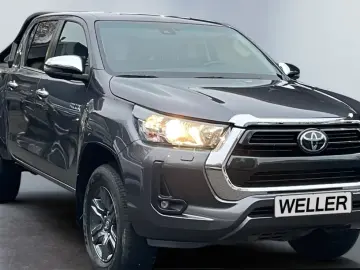 TOYOTA Hilux 4x4 Double Cab Comfort  ACC CAM SHZ CarPla