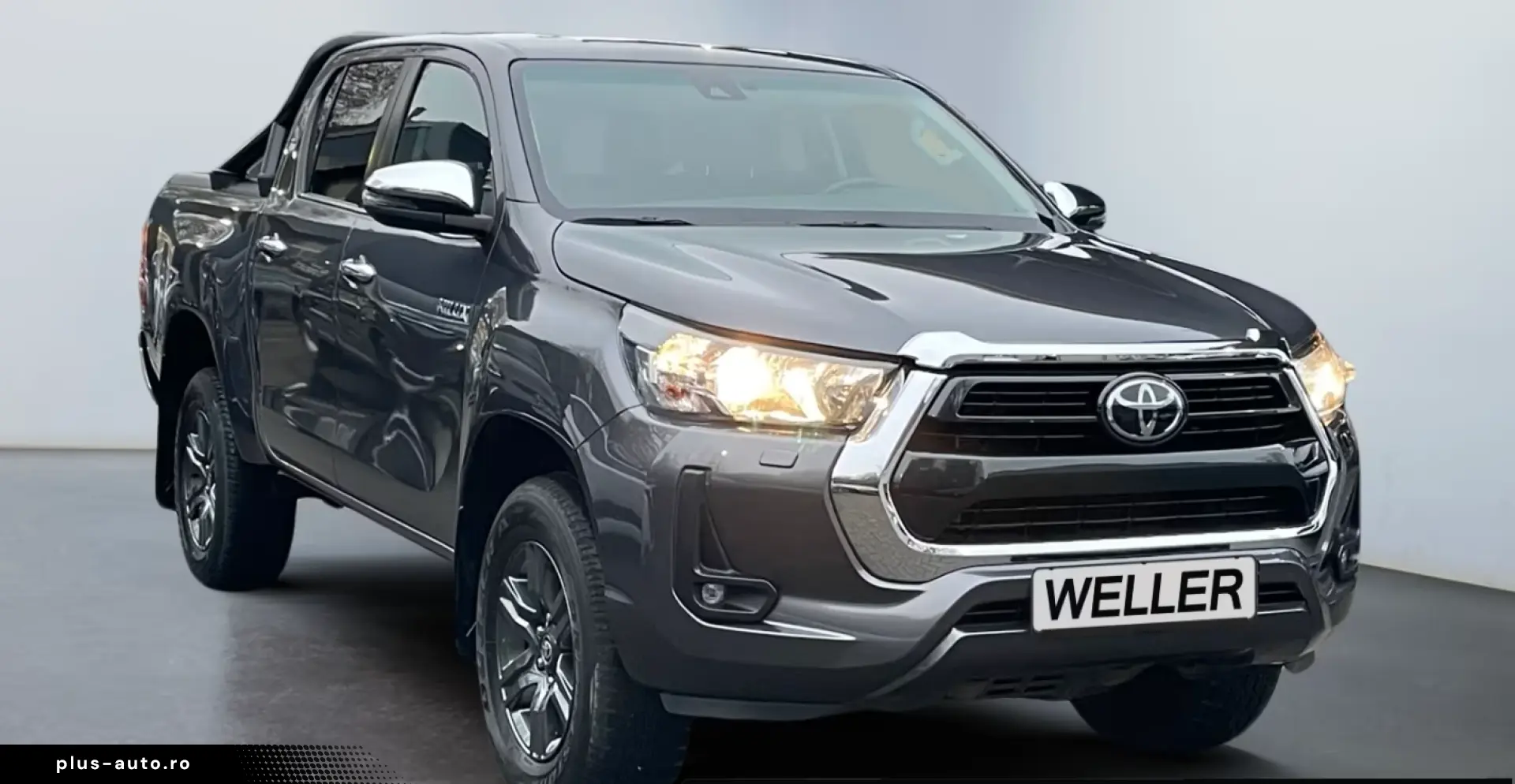 TOYOTA Hilux 4x4 Double Cab Comfort  ACC CAM SHZ CarPla