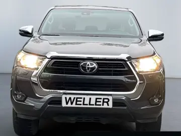 TOYOTA Hilux 4x4 Double Cab Comfort  ACC CAM SHZ CarPla