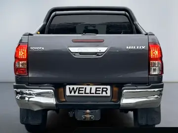 TOYOTA Hilux 4x4 Double Cab Comfort  ACC CAM SHZ CarPla