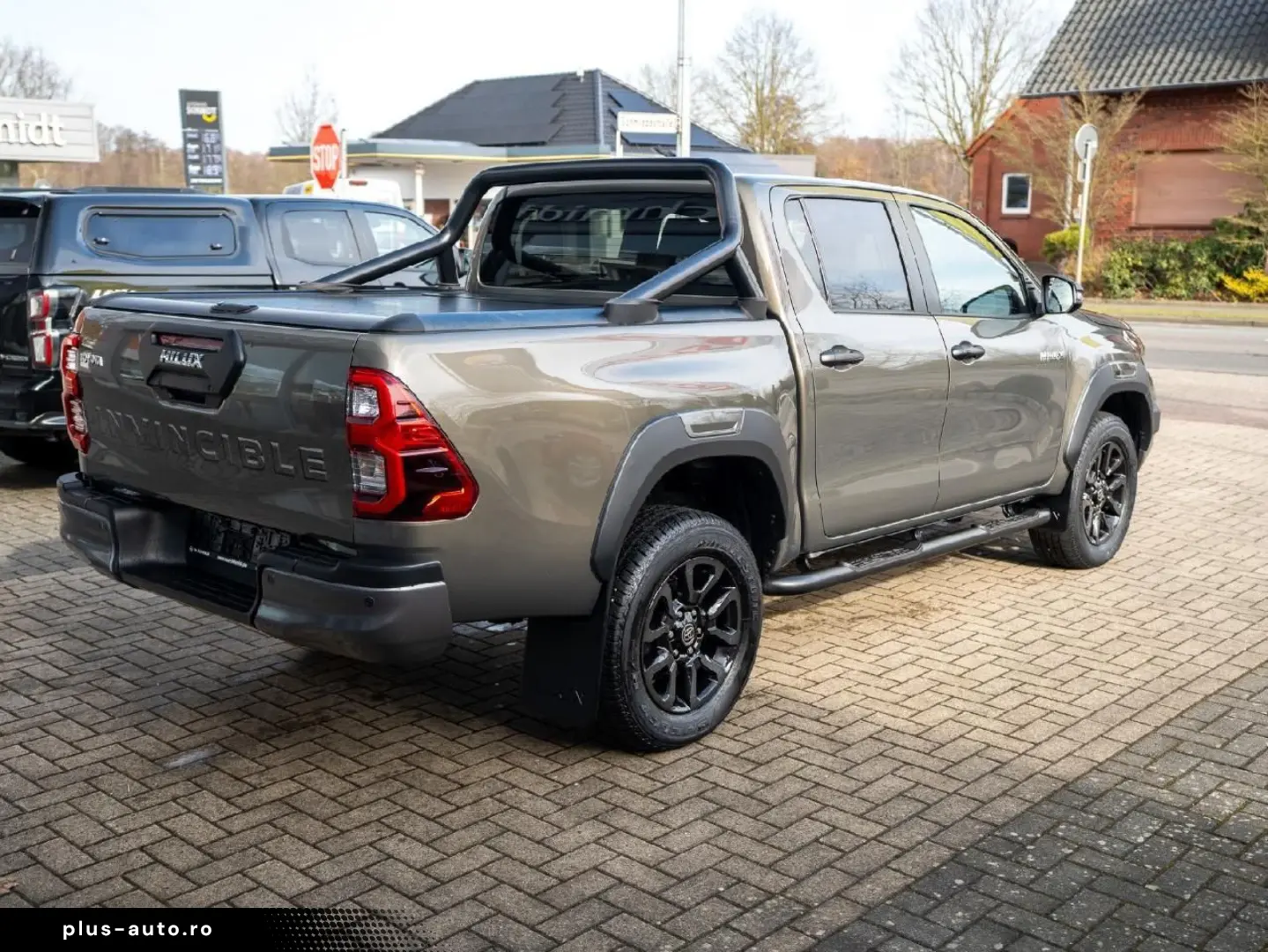 TOYOTA Hilux Double Cab Invincible 4x4