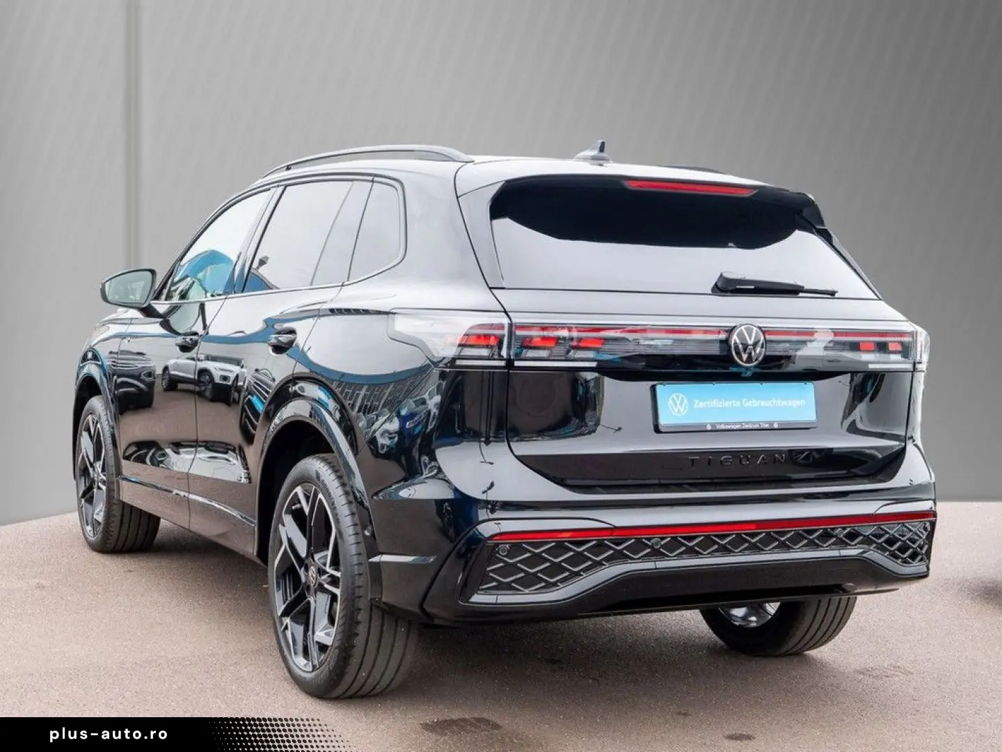 VW Tiguan 2.0 TDI DSG 4Motion R-Line IQ Light  WWV