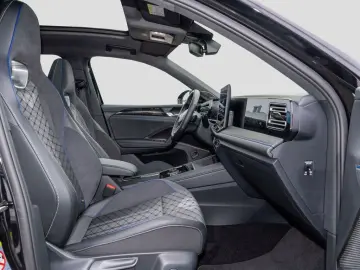 VW Tiguan 2.0 TDI DSG 4Motion R-Line IQ Light  WWV