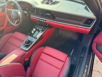 Porsche 911 Turbo S Cabrio T-Hybrid 2026