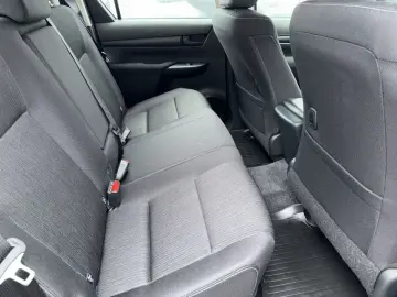 Toyota Hilux 2.8 Double Cab Schalter CarPlay