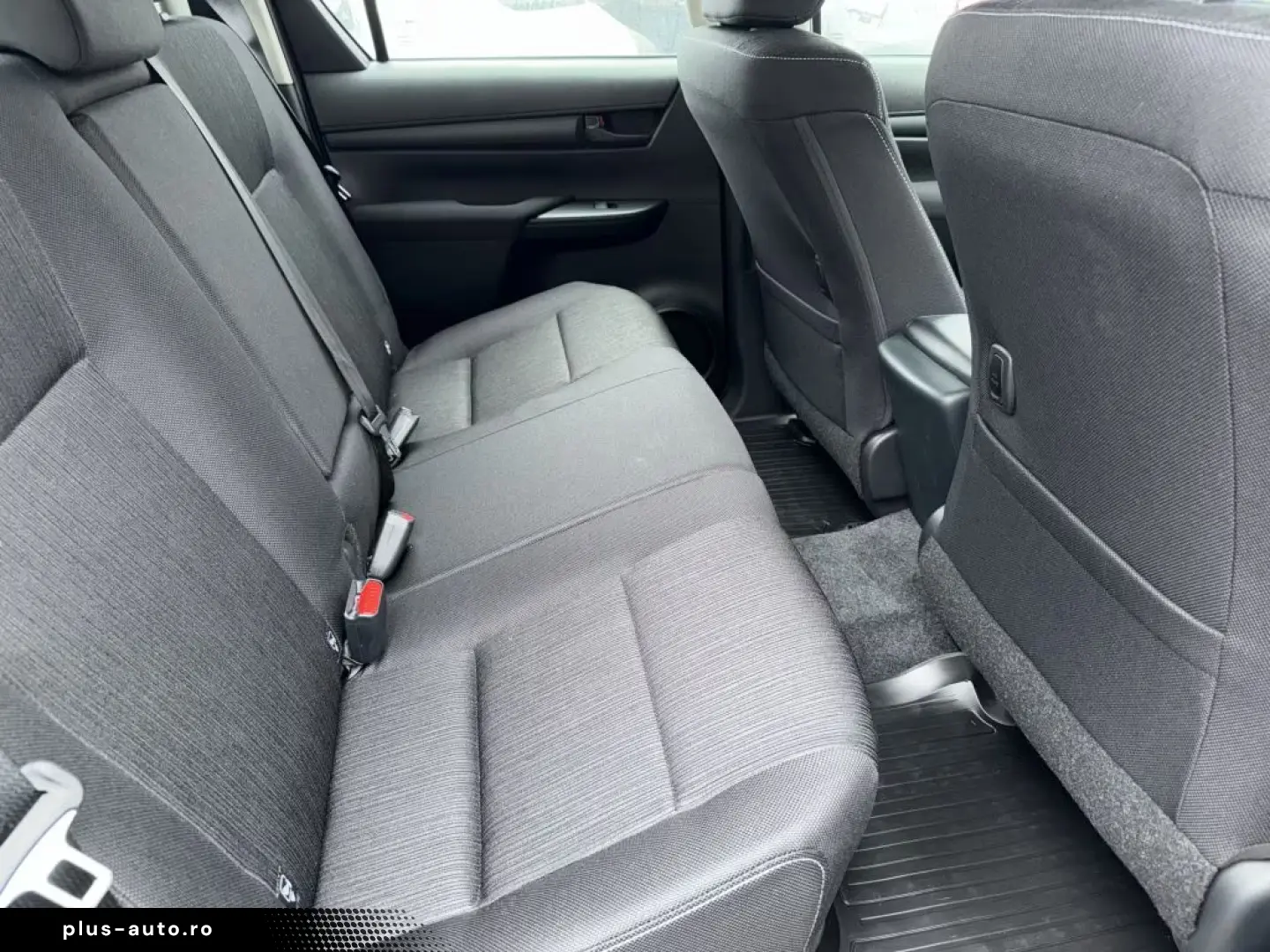 Toyota Hilux 2.8 Double Cab Schalter CarPlay